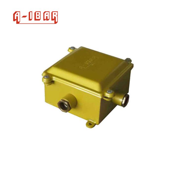 CAJA HERMÉTICA DE BRONCE 105x105x60 mm DE 4 SALIDAS IP66 (CDC/P4 PBR)